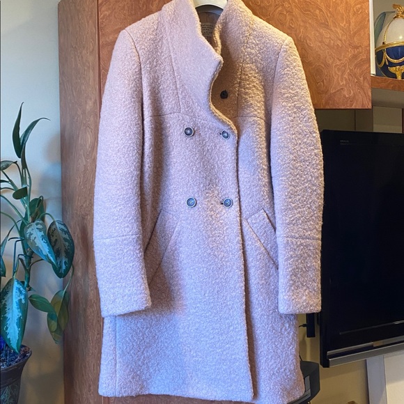 Zara Jackets & Blazers - Zara Boucle Cream Double-Breasted Coat